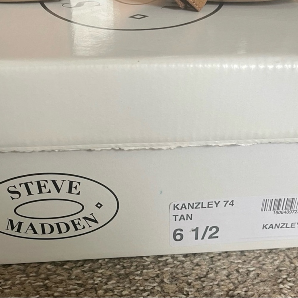 Steve Madden Brown Suede Block Heel Sandals - Picture 5 of 12